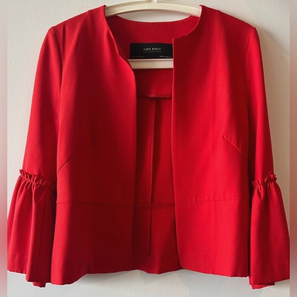 Blazer - Picture 4 of 4